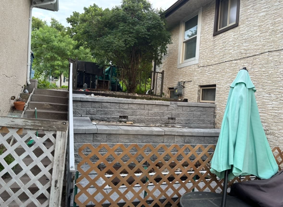 Gallery photos for Revamping Retaining Walls and Shrub Cleanup: Image #1